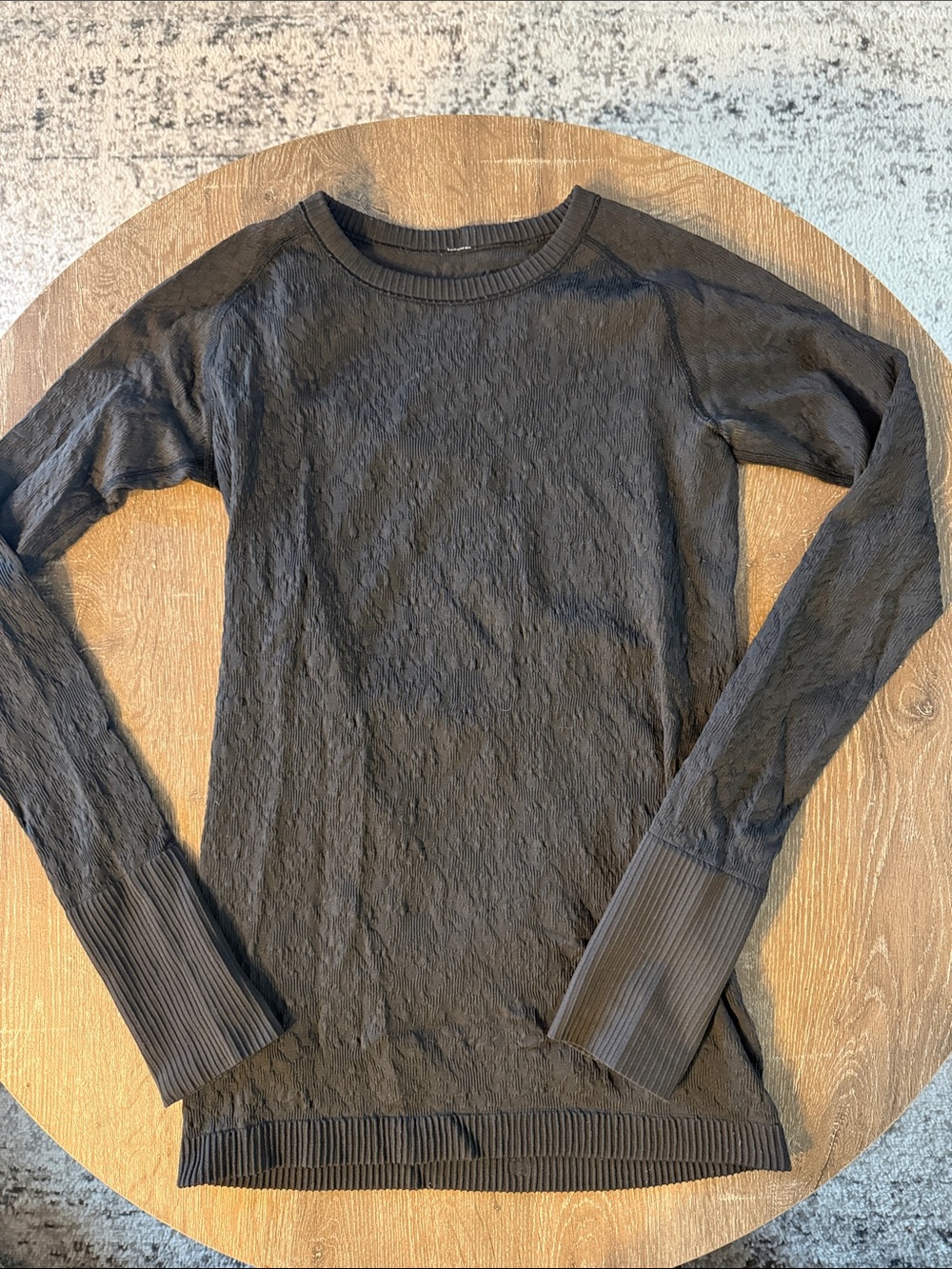 Lululemon Textured Long Sleeve Top, Size 6